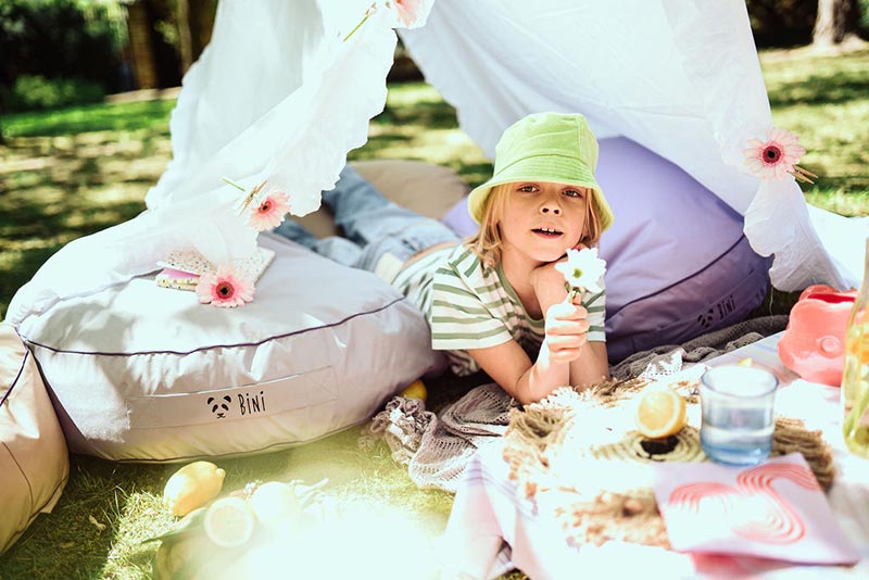 Bini Sittpuff för utomhusbruk - Little Cloud miljöbild